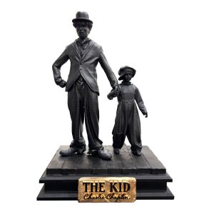 فیگور سه‌بعدی چارلی چاپلین – The Kid